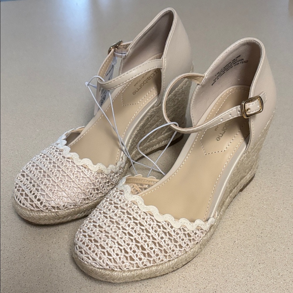 Liz Claiborne Cream Crochet Wedge Sandals